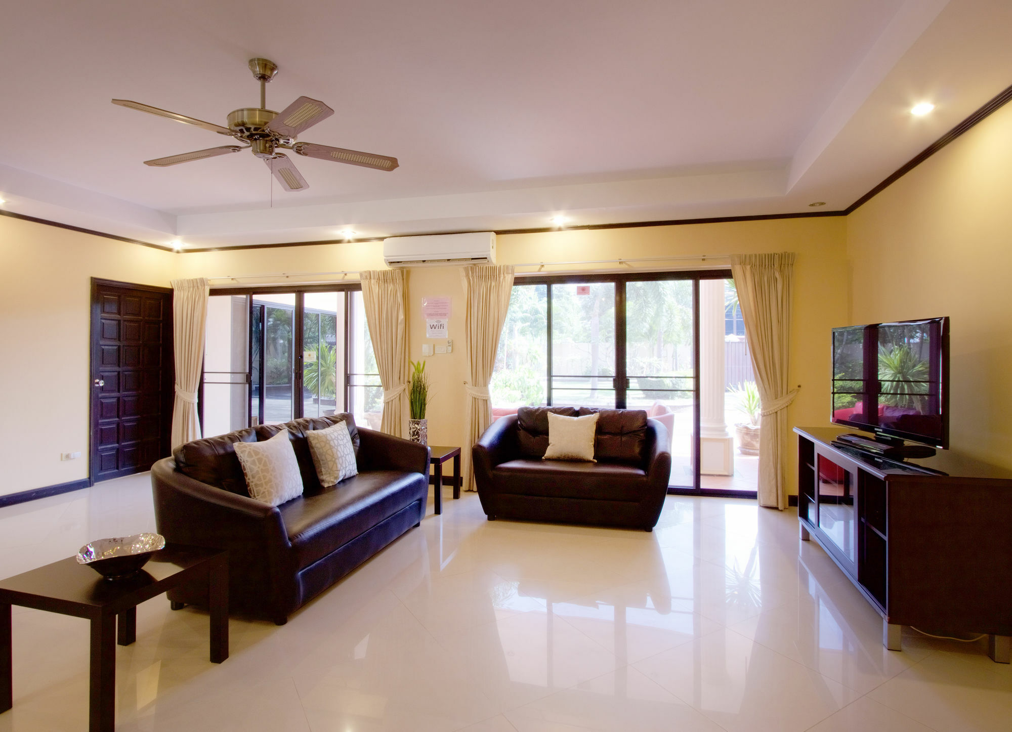 Pattaya Holiday Villas 방라뭉 외부 사진