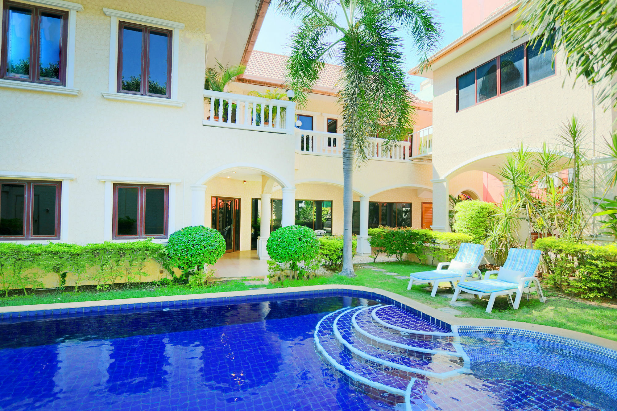 Pattaya Holiday Villas 방라뭉 외부 사진